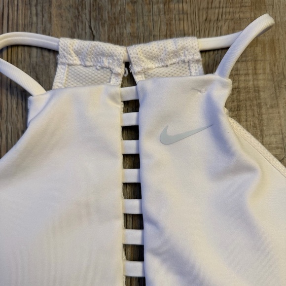 Nike Dri-FIT High Neck Sports Bra Ladder Front Cutout White Size Small - Picture 7 of 8